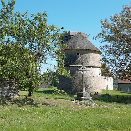 La Ferme Aux Glycines Hotel Aillevans Екстериор снимка