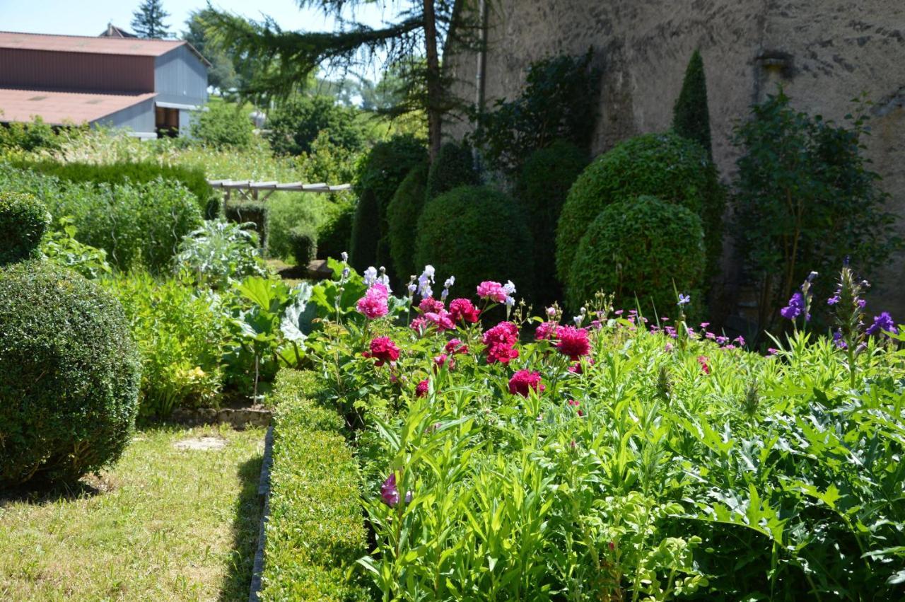 La Ferme Aux Glycines Hotel Aillevans Екстериор снимка