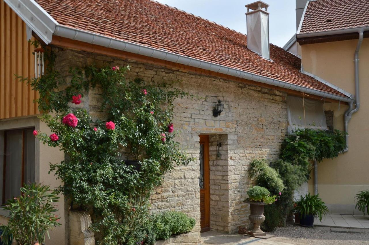 La Ferme Aux Glycines Hotel Aillevans Екстериор снимка