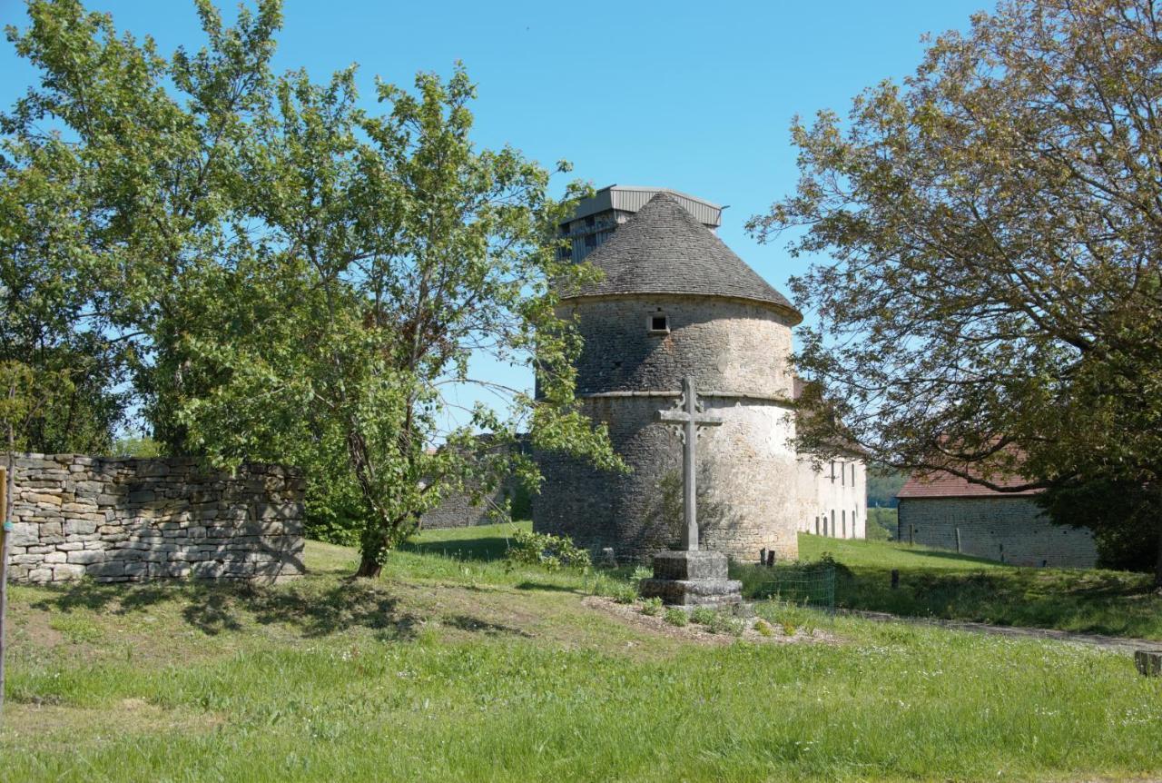 La Ferme Aux Glycines Hotel Aillevans Екстериор снимка